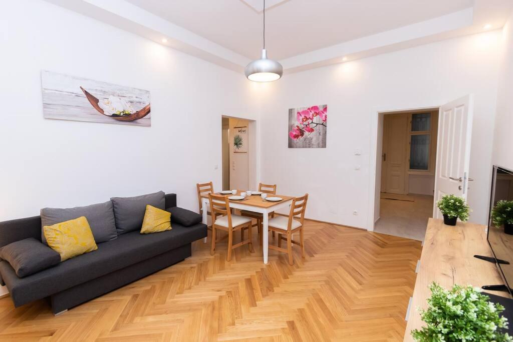 New, Central, In The Heart Of The 7th Heaven * Wiedeń